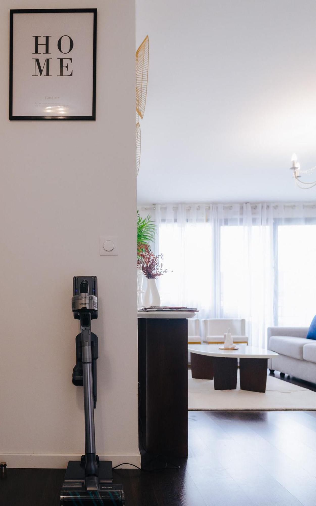Appartement Luxueux, Neuf & Equipe A Versailles, Saint-Cyr-lʼÉcole Exteriör bild