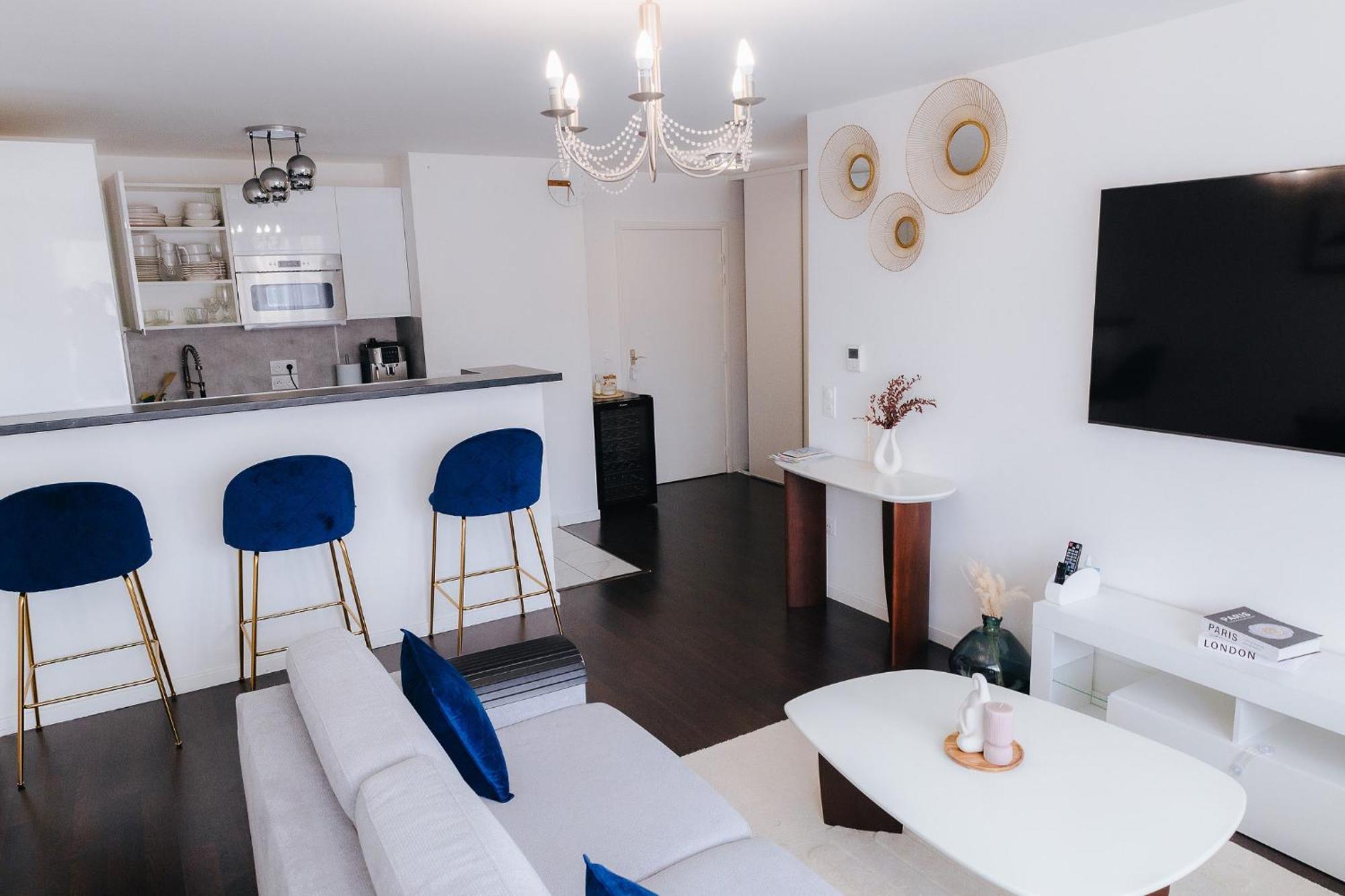 Appartement Luxueux, Neuf & Equipe A Versailles, Saint-Cyr-lʼÉcole Exteriör bild